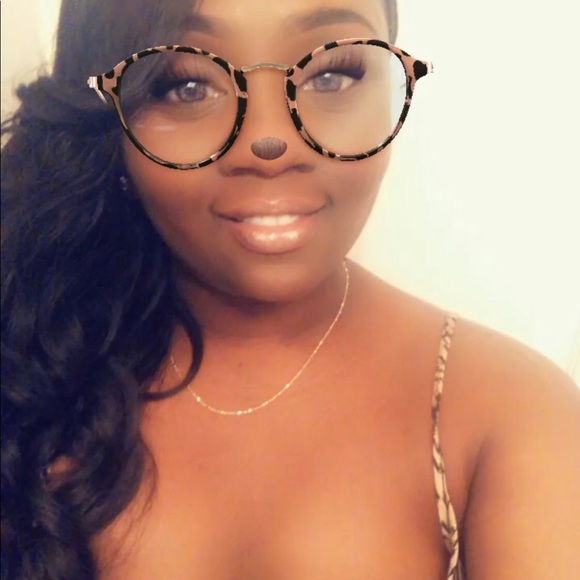 Meet your Posher, Tynese - Picture 2 of 2